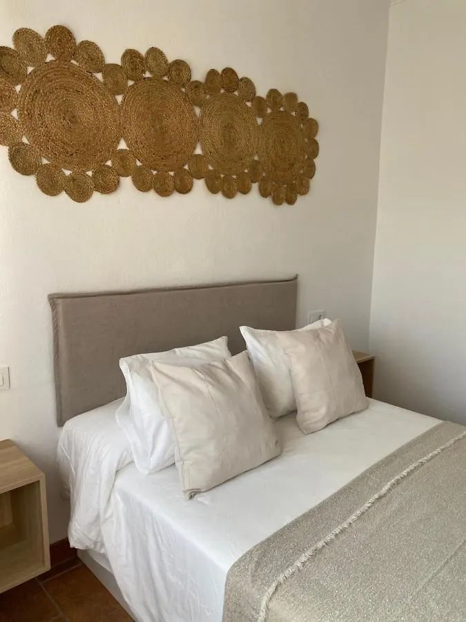 Hostel Alojamientos Turisticos Carmencita Bolonia