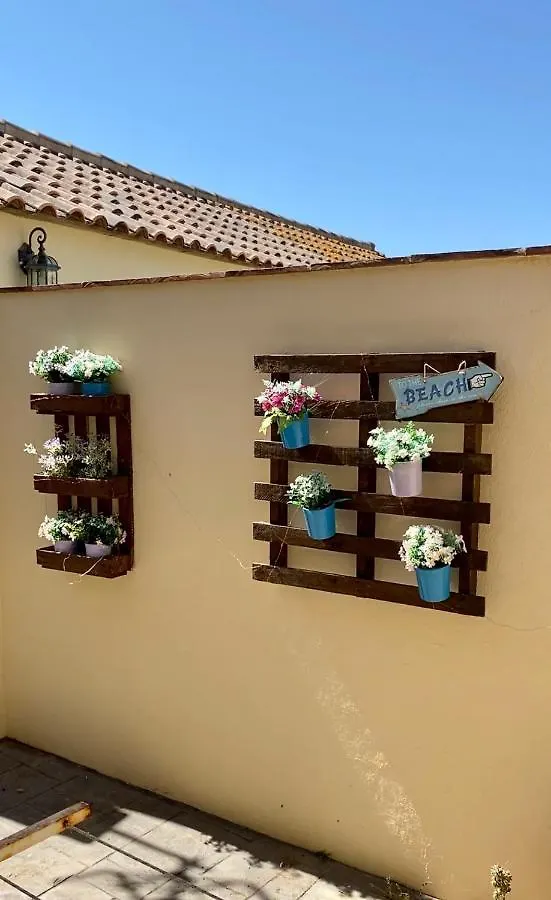 Hostel Alojamientos Turisticos Carmencita Bolonia İspanya